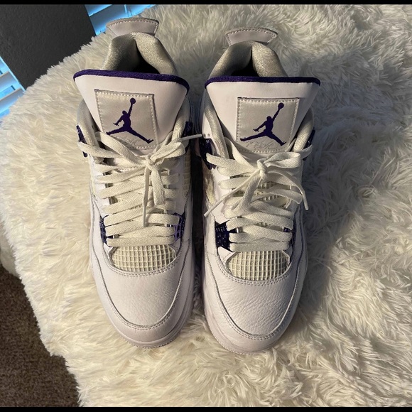 Jordan 4 metallic purple - Picture 2 of 4